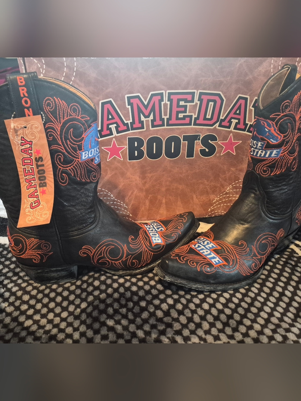 *NEW* Ameda Black Boots BOISE STATE